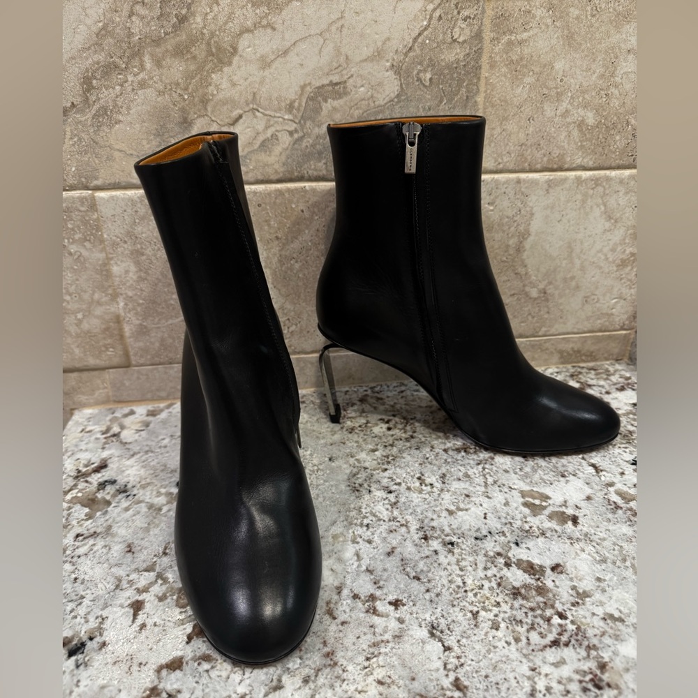 Clergie Elegant Black Ankle Boots